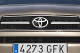 CCD-predni-parkovaci-kamera-Toyota-RAV4 (1)