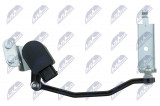 NTY ČIDLO SKLONU SVĚTLOMETŮ VOLVO S80 2006-,V70 2007-,XC70 2007-/FRONT-STRONA RIGHT/