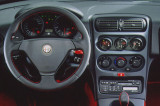 Alfa-Romeo-GTV-1995-2003-interier