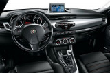Alfa-Romeo-Giulietta-2010-2014-interier-s-OEM-autoradiem (1)