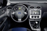 Ford-Focus-04-07-interier