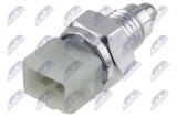 NTY SPÍNAČ SVĚTLA ZPÁTEČKY BMW 1 E81/E87/F20/E82/E88 06-19,3 E36/E46/E90/E93/F30/F80 90-18,5 E34/E39/E60/E61/F11 87-17,7 E32/E38 85-01,X1 E84 09-15,X3 E83/F25 04-17,X5 E53 00-06,MINI Cooper 06-13,MINI CLUBMAN 07-14,MINI COUNTRYMAN 10-16