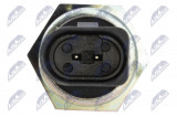 NTY SPÍNAČ SVĚTLA ZPÁTEČKY AUDI A4 00-06,A6 97-11,A8 96-02,R8 09-15,SEAT EXEO 08-13,SKODA SUPERB 01-08,VW PASSAT 98-05,PHAETON 02-05