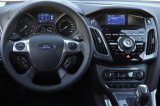 Ford-Focus-2011-interier