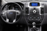 Ford-Ranger-12-interier-s-OEM-autoradiem
