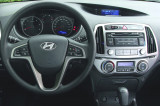 Hyundai-i20-2012-interier (1)