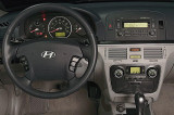 Hyundai-Sonata-06-08-interier