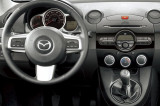 Mazda-2-2007-2015-interier