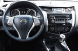 Ramecek-autoradia-Nissan-Navara-Acenta-15-detail-interieru