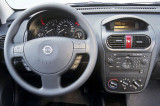 OPEL-Corsa-C-2000-2006-interier-s-OEM-autoradiem