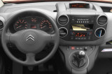 CITROEN-Berlingo-interier-s-OEM-autoradiem