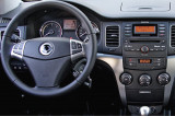 Ssang-Yong-Korando-2011-interier