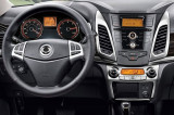 Ssang-Yong-Korando-II-13-interier