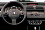 Suzuki-Swift-05-10-interier