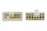 AUX-vstup-pro-OEM-autoradia-Toyota-detail-konektoru